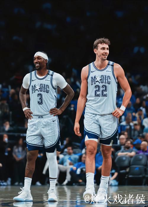 科隆对阵圣保利：比尔特与卡明斯基领衔首发，杰克逊缺席